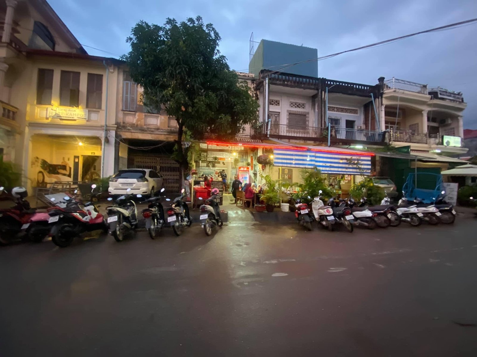 ផ្ទះគាវ