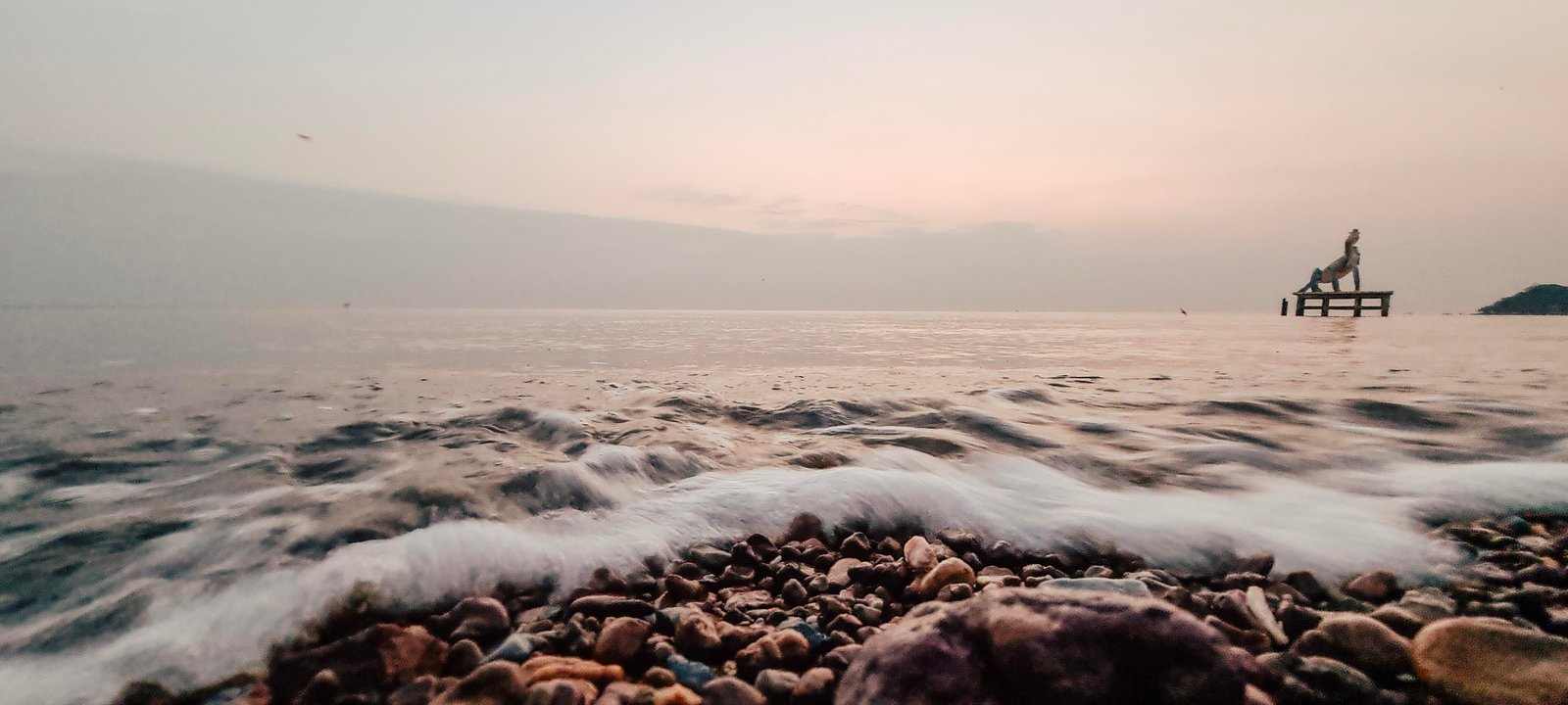 កម្សាន្តស្ទូចត្រីតាមសមុទ្រ