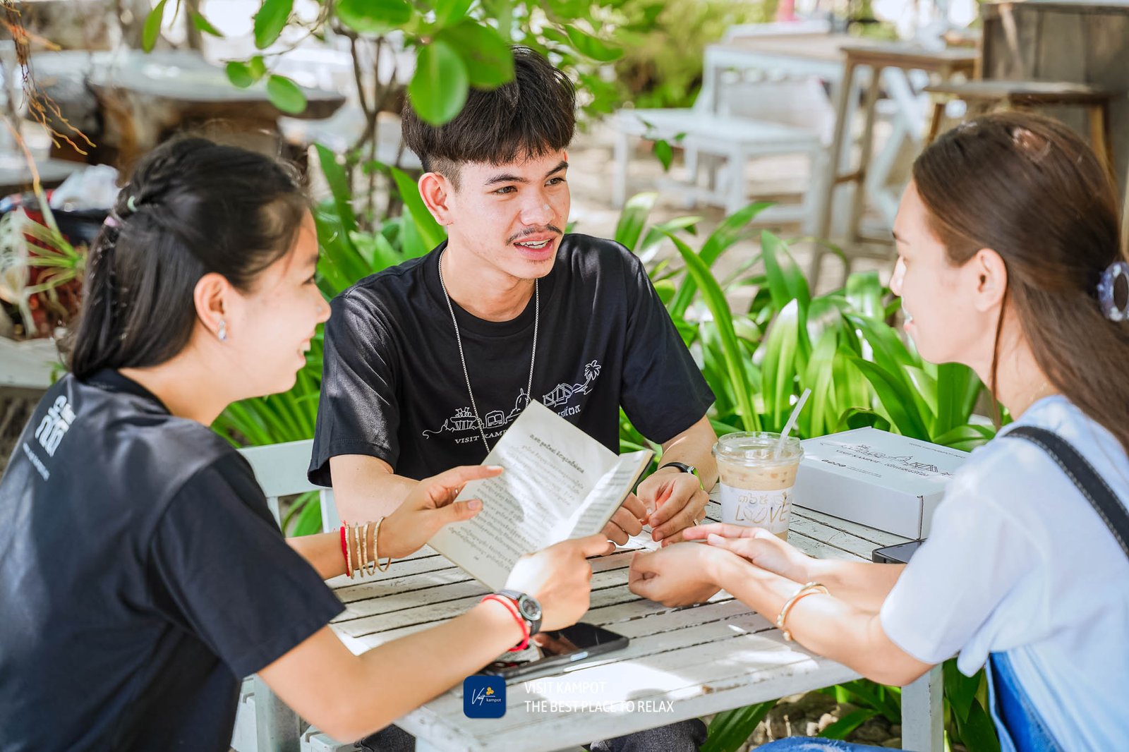 អាវយឺតអនុស្សាវរីយ៍