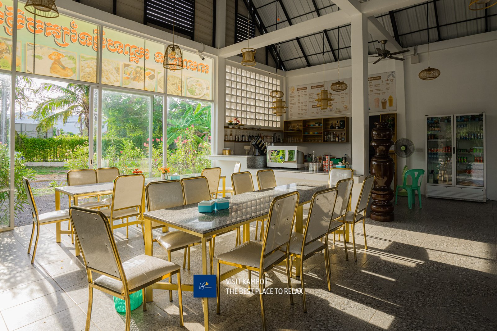 ហ្គោលឌិនគ្រែបប៊ូទិក