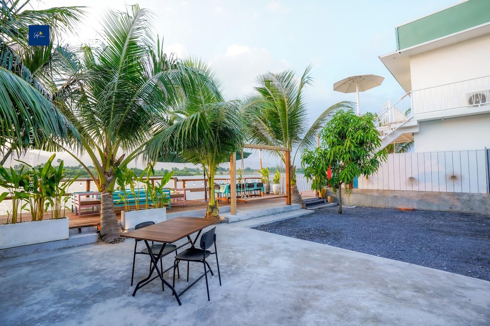 អាម័រ លំហែ