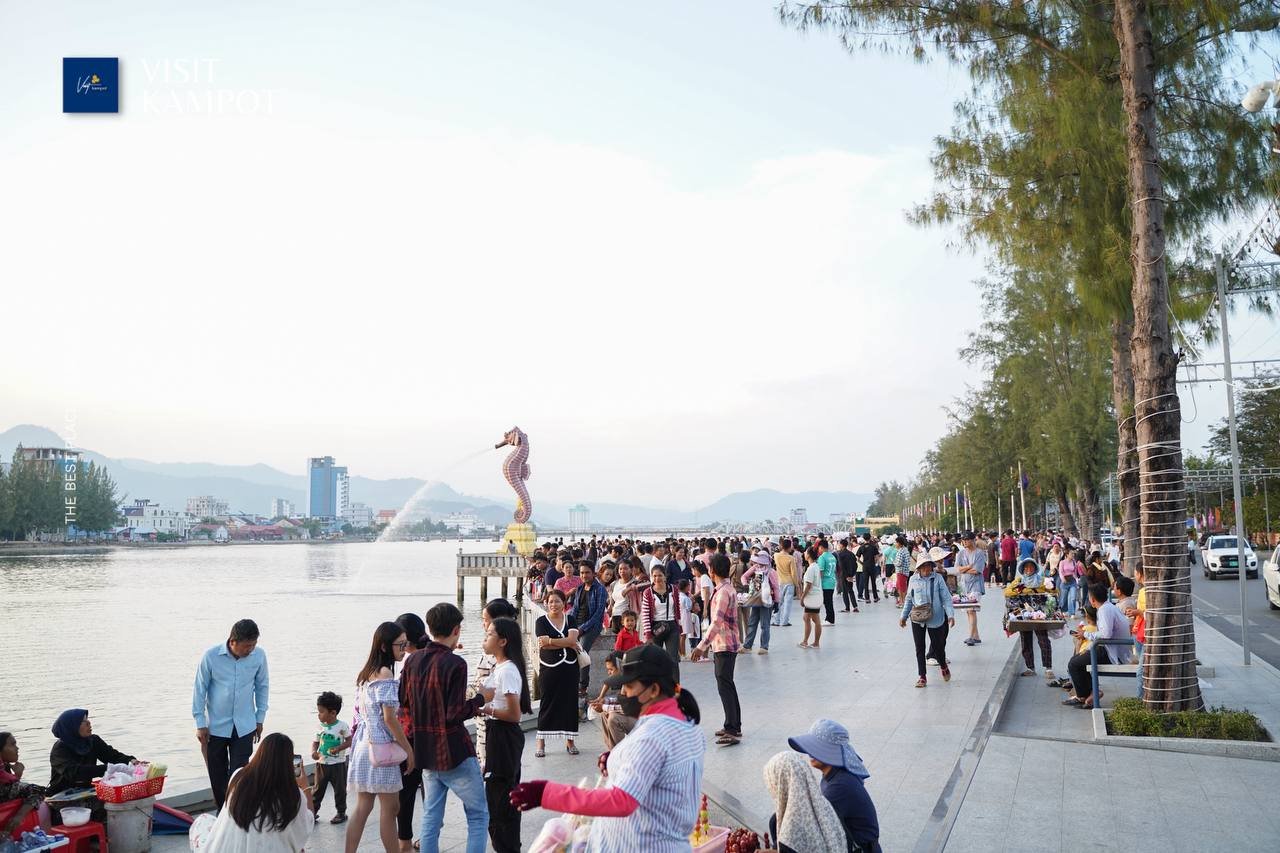 រូបសំណាកសេះសមុទ្រ កំពត – និមិត្តសញ្ញាថ្មីនៃទីក្រុងសមុទ្រ