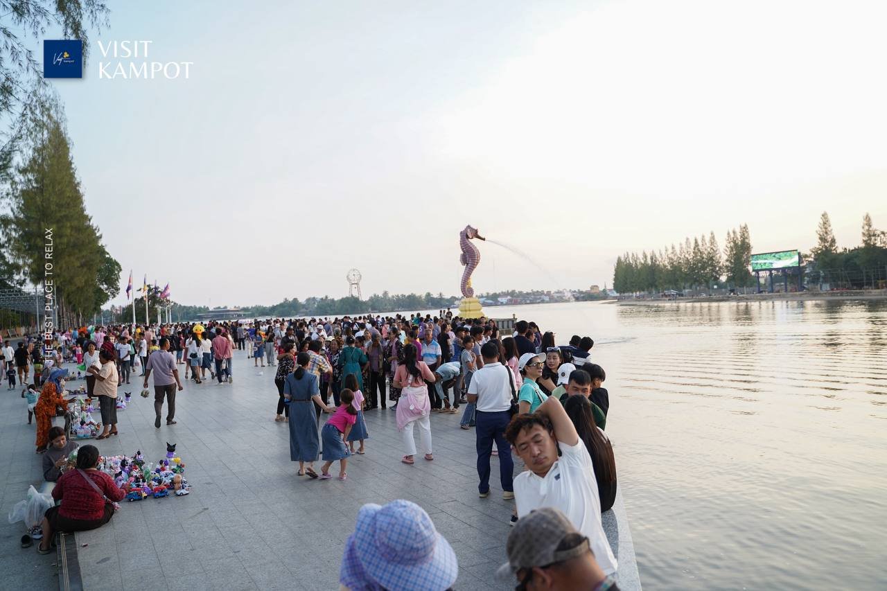 រូបសំណាកសេះសមុទ្រ កំពត – និមិត្តសញ្ញាថ្មីនៃទីក្រុងសមុទ្រ