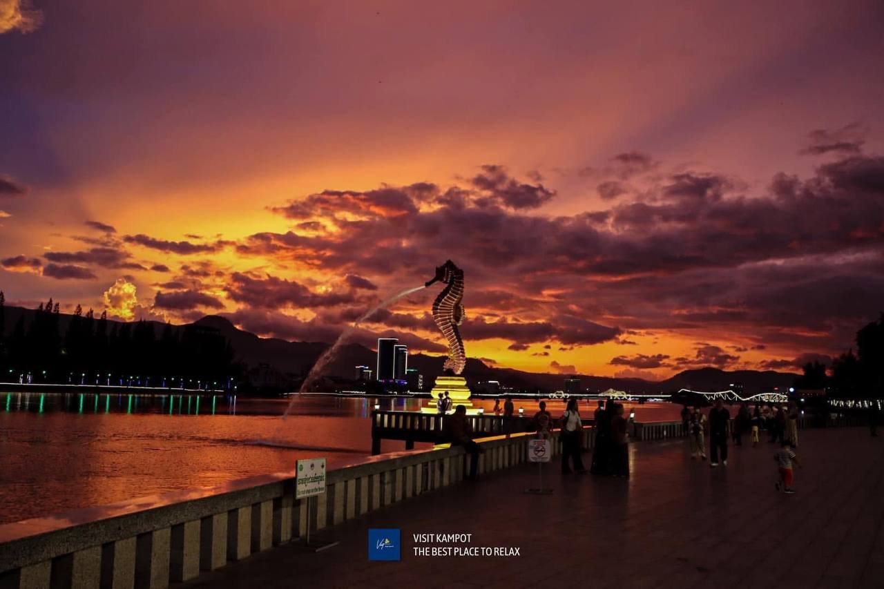 រូបសំណាកសេះសមុទ្រ កំពត – និមិត្តសញ្ញាថ្មីនៃទីក្រុងសមុទ្រ