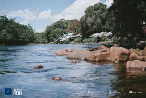 រមណីយដ្ឋានទឹកឈូ