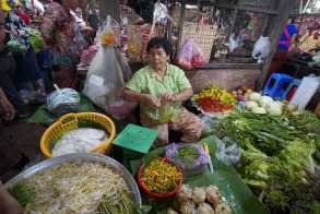 ផ្សារសាមគ្គីទីរួមខេត្តកំពត