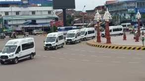 រថយន្តធ្វើដំណើរ