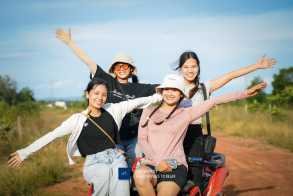 ជិះម៉ូតូកង់បួន